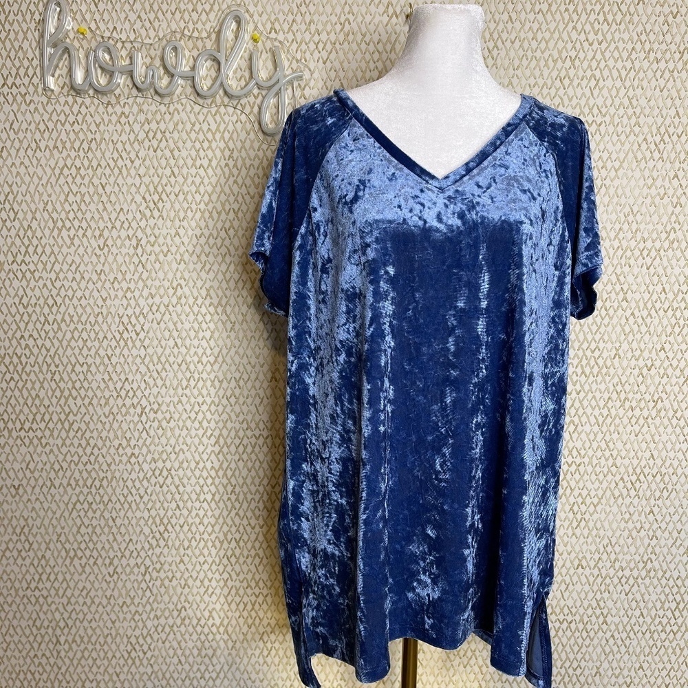 NWOT Ellos Blue Velvet Oversized Soft Short Sleeve Shirt Size Medium